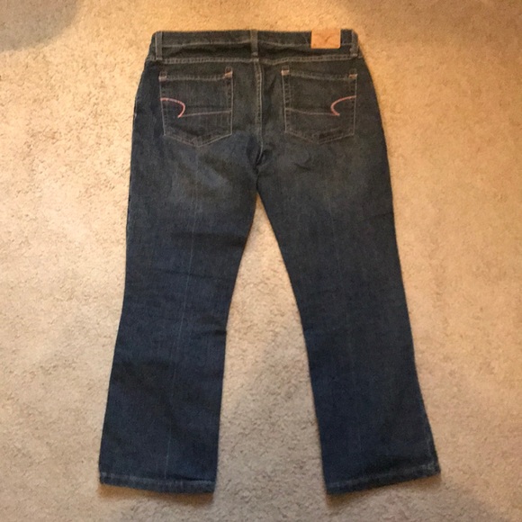 American Eagle Denim Crops, size 6 - Picture 3 of 4